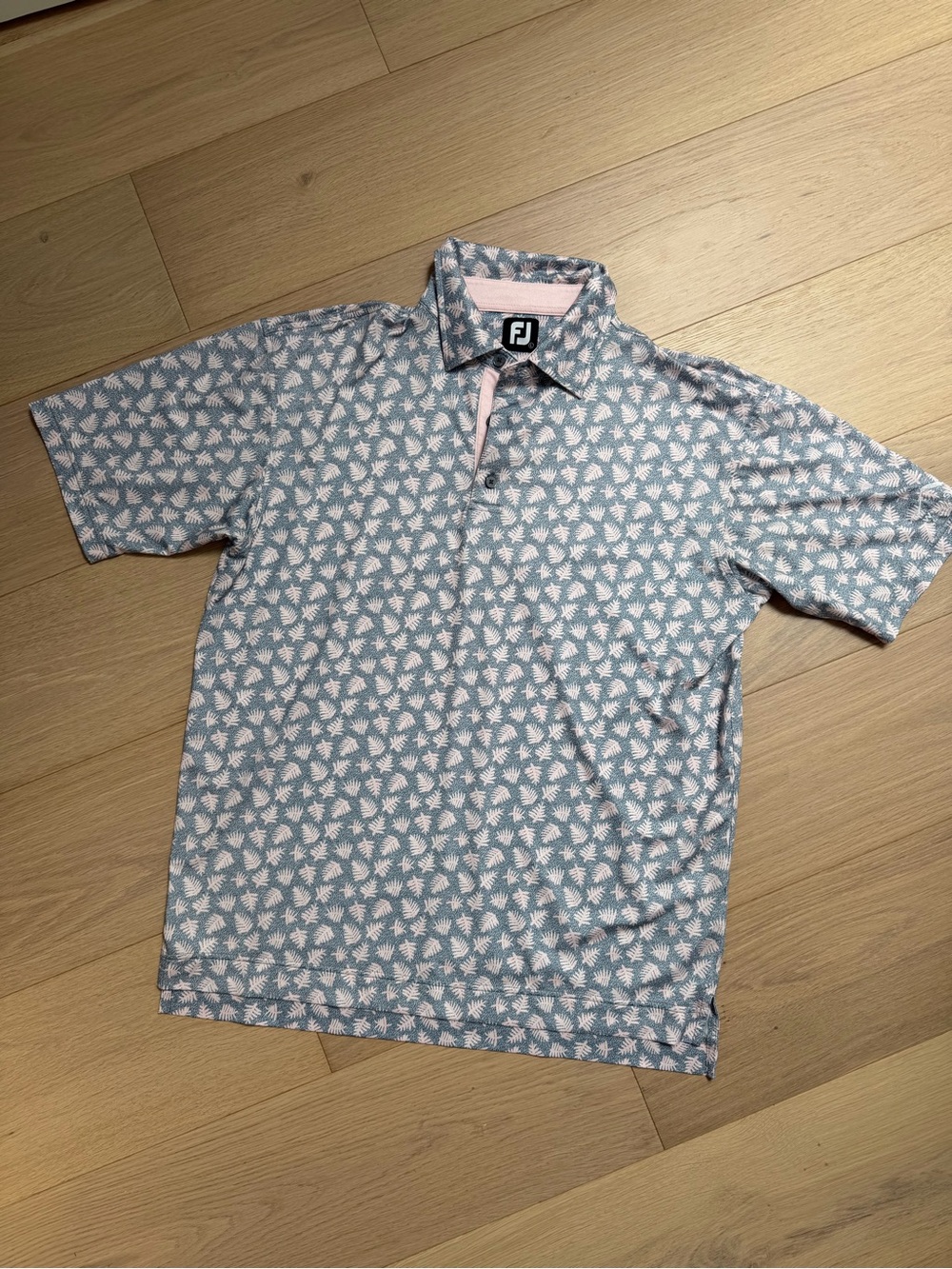FootJoy Men’s Golf Polo Blue/Pink Palm-Print Size L (Whistler Golf Club Branded)